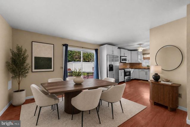 5 FOREST PARK TER, Monroe Township, NJ 08831