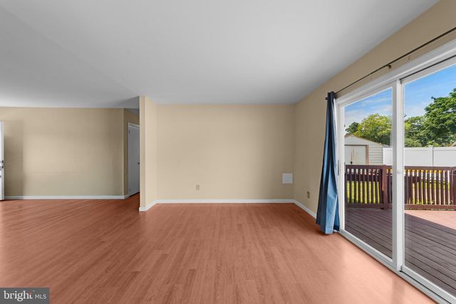 5 FOREST PARK TER, Monroe Township, NJ 08831