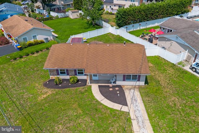 5 FOREST PARK TER, Monroe Township, NJ 08831