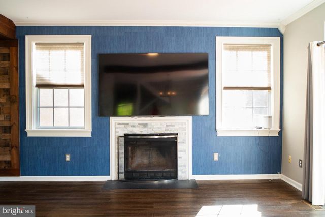 102 THOMAS LN, Newark, DE 19711