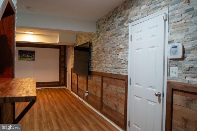 102 THOMAS LN, Newark, DE 19711
