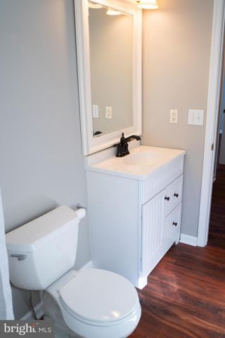 102 THOMAS LN, Newark, DE 19711