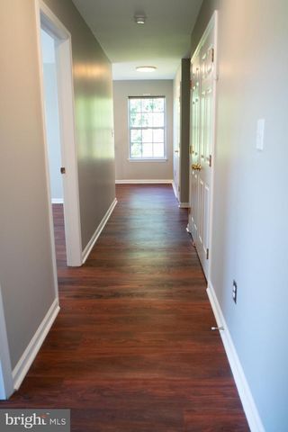 102 THOMAS LN, Newark, DE 19711