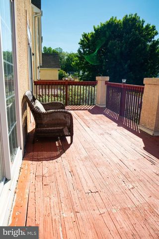 102 THOMAS LN, Newark, DE 19711
