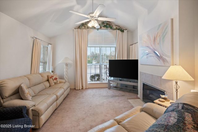 117 Hazelnut Ct, La Grange, KY 40031