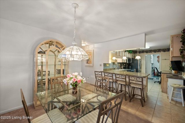 117 Hazelnut Ct, La Grange, KY 40031