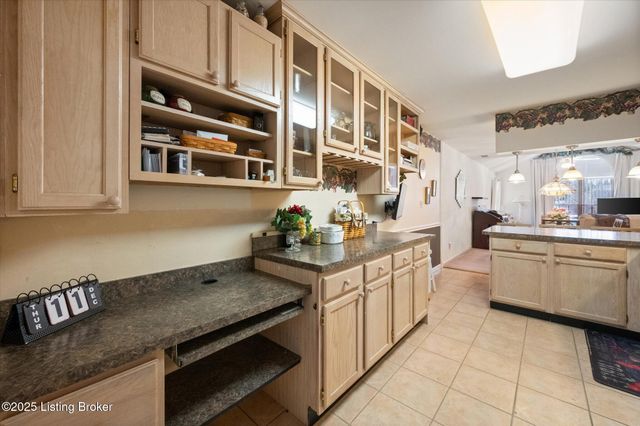 117 Hazelnut Ct, La Grange, KY 40031