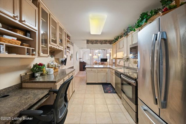 117 Hazelnut Ct, La Grange, KY 40031