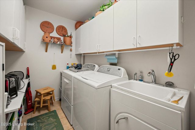 117 Hazelnut Ct, La Grange, KY 40031