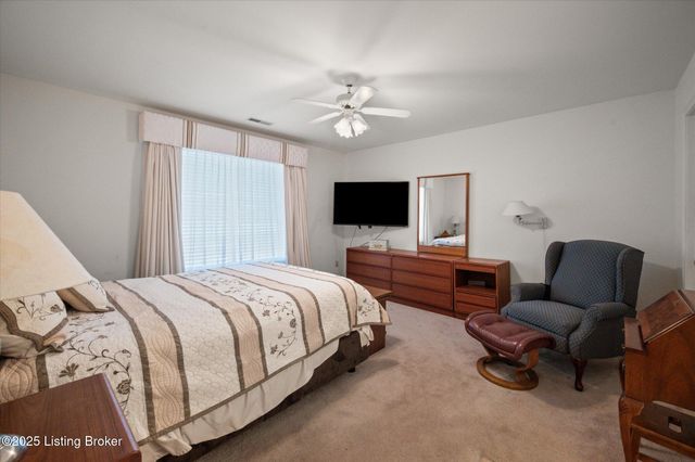 117 Hazelnut Ct, La Grange, KY 40031