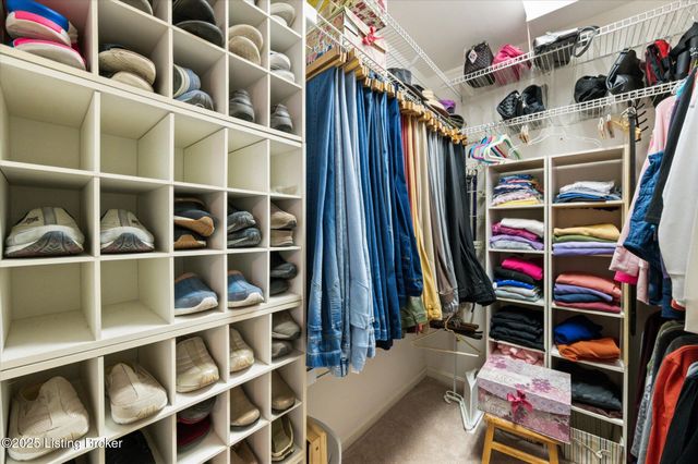 117 Hazelnut Ct, La Grange, KY 40031