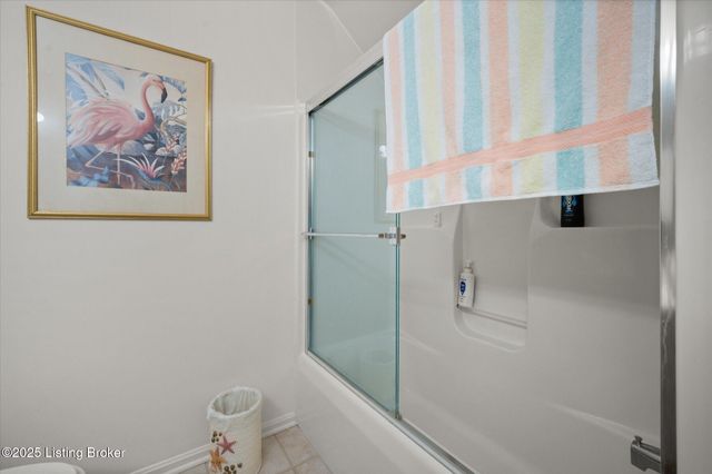 117 Hazelnut Ct, La Grange, KY 40031