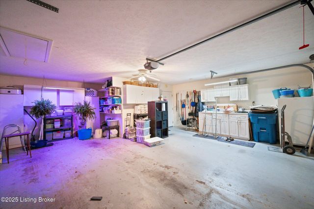 117 Hazelnut Ct, La Grange, KY 40031