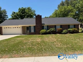 10311 Parliament Drive, Huntsville, AL 35803