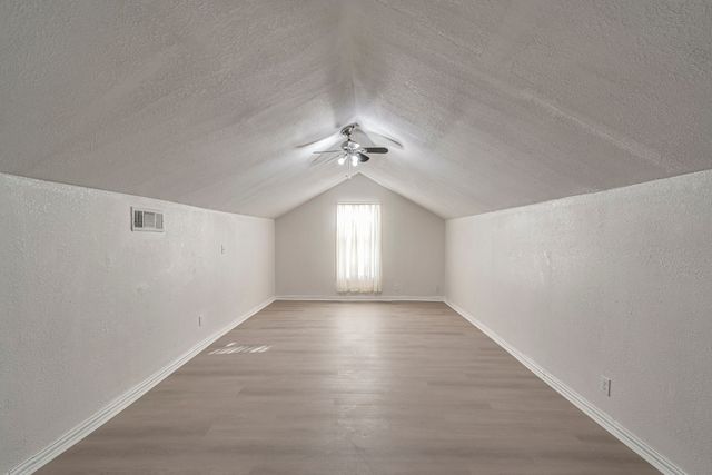 323 W University Avenue, Waxahachie, TX 75165
