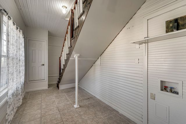 323 W University Avenue, Waxahachie, TX 75165