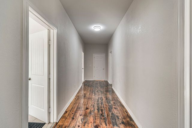 323 W University Avenue, Waxahachie, TX 75165