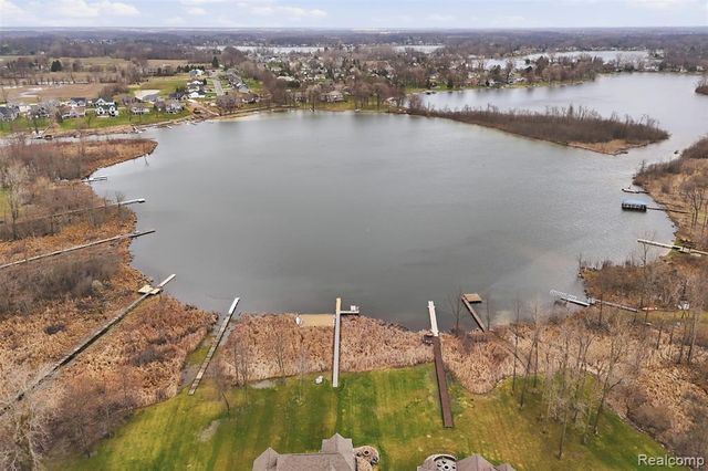 4336 Mccormick Drive, Linden, MI 48451