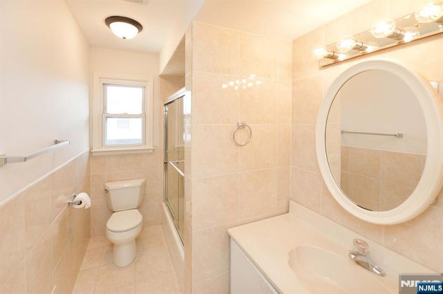 113 Woods Avenue, Bergenfield, NJ 07621