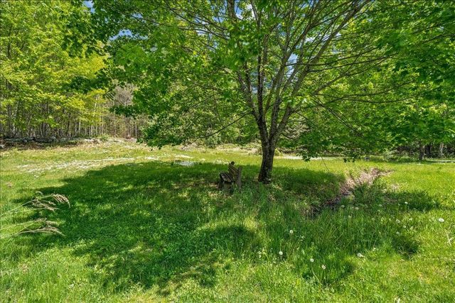 45 Old Center Road, Deerfield, NH 03037