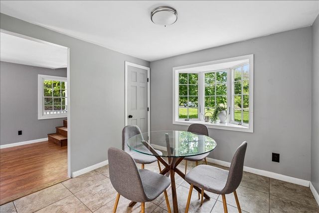 45 Old Center Road, Deerfield, NH 03037
