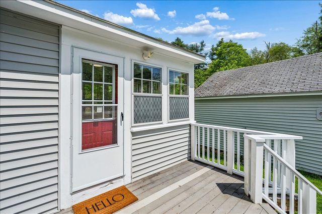 45 Old Center Road, Deerfield, NH 03037
