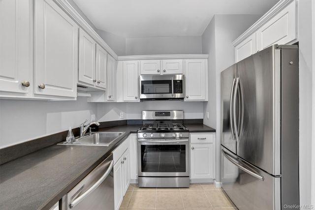 1310 Half Moon Bay Drive, Croton-on-hudson, NY 10520