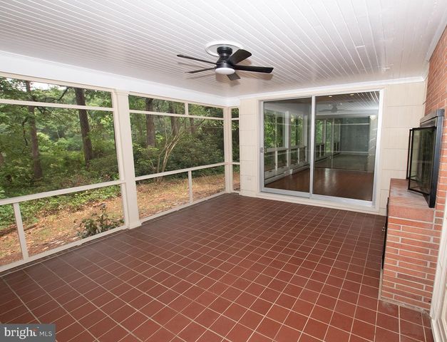 8539 E MARLBORO DR, Delmar, MD 21875