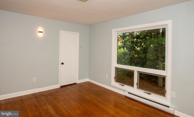 8539 E MARLBORO DR, Delmar, MD 21875