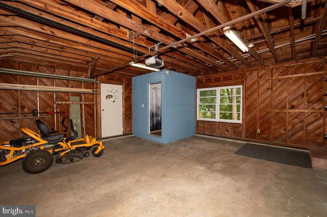8539 E MARLBORO DR, Delmar, MD 21875