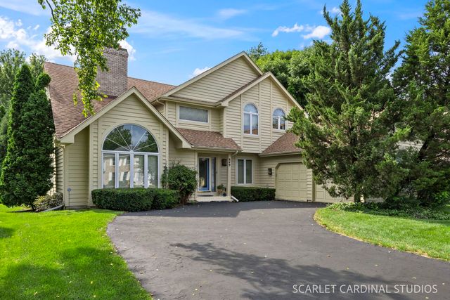 849 S River Road, Naperville, IL 60540