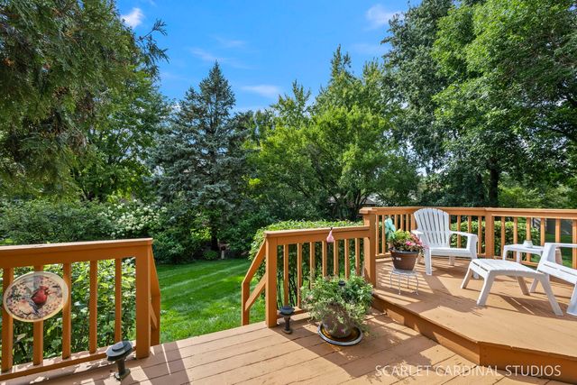 849 S River Road, Naperville, IL 60540