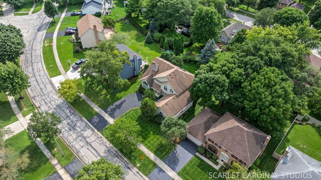 849 S River Road, Naperville, IL 60540