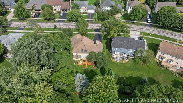 849 S River Road, Naperville, IL 60540