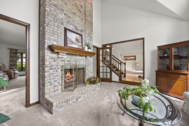 849 S River Road, Naperville, IL 60540