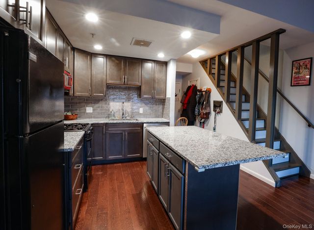 70 Johnes Street 325E, Newburgh, NY 12550