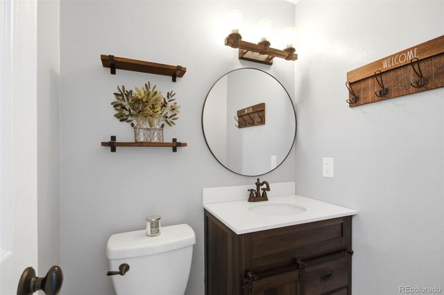 7669 S Holland Way, Littleton, CO 80128