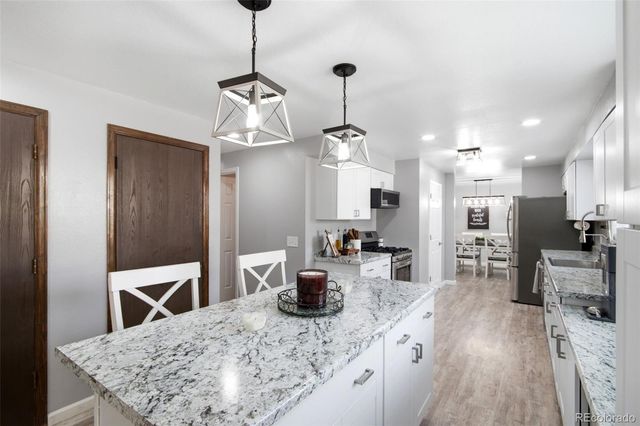 7669 S Holland Way, Littleton, CO 80128
