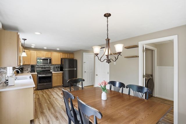 1185 Main St 4, Clinton, MA 01510