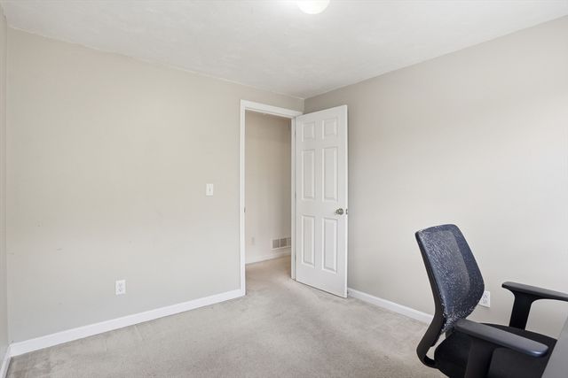 1185 Main St 4, Clinton, MA 01510