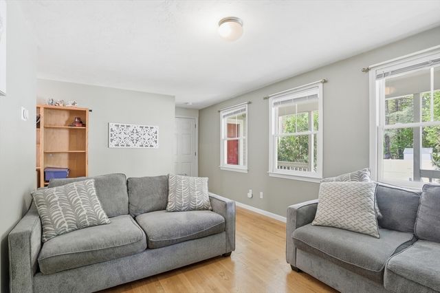 1185 Main St 4, Clinton, MA 01510