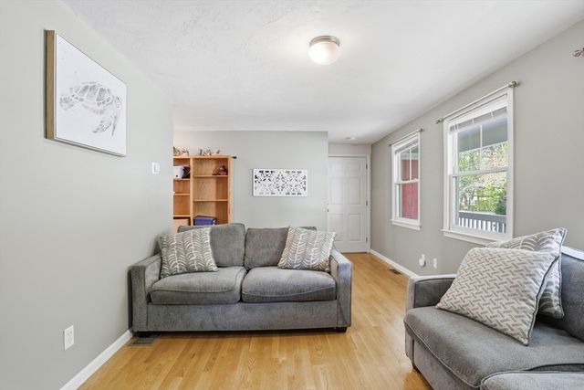 1185 Main St 4, Clinton, MA 01510