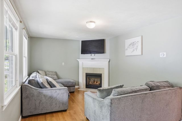 1185 Main St 4, Clinton, MA 01510