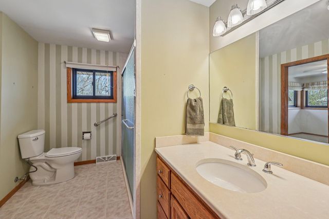 2526 Bittersweet Lane, Maplewood, MN 55109