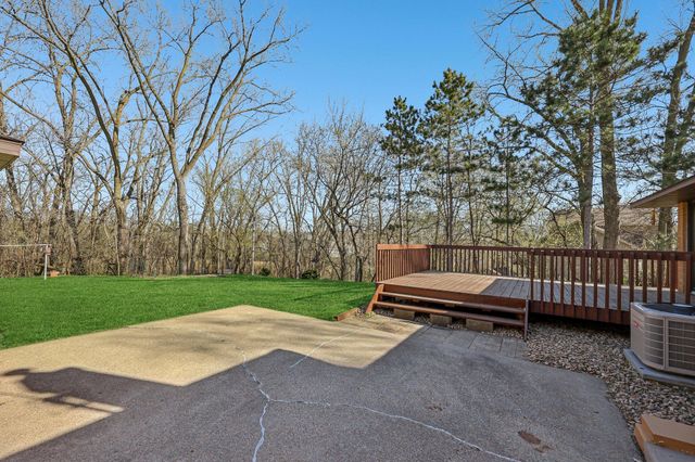 2526 Bittersweet Lane, Maplewood, MN 55109