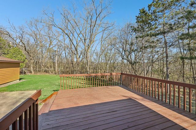 2526 Bittersweet Lane, Maplewood, MN 55109
