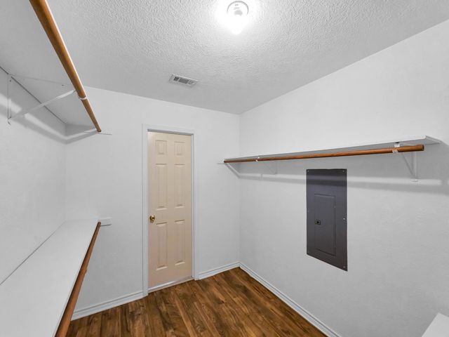 504 County Road 763 N, Buna, TX 77612