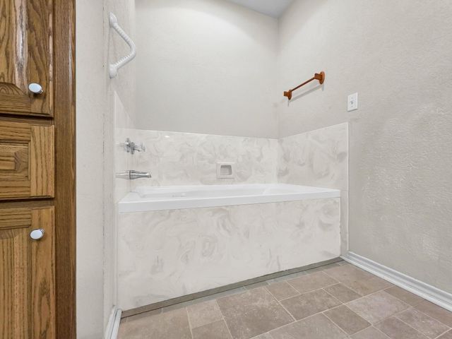 504 County Road 763 N, Buna, TX 77612