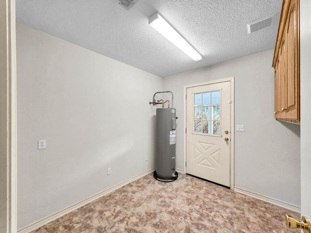 504 County Road 763 N, Buna, TX 77612