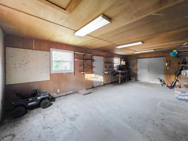 504 County Road 763 N, Buna, TX 77612